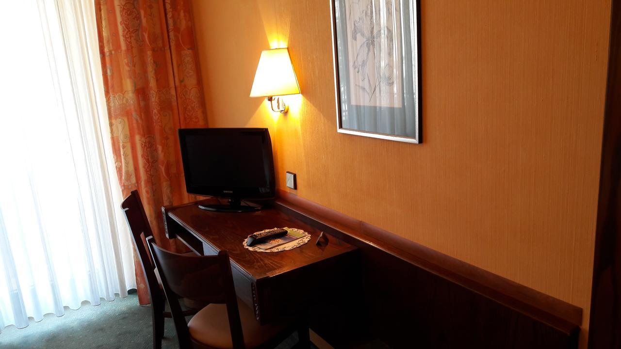 Hotel Am Schoenbuchrand Tübingen Extérieur photo